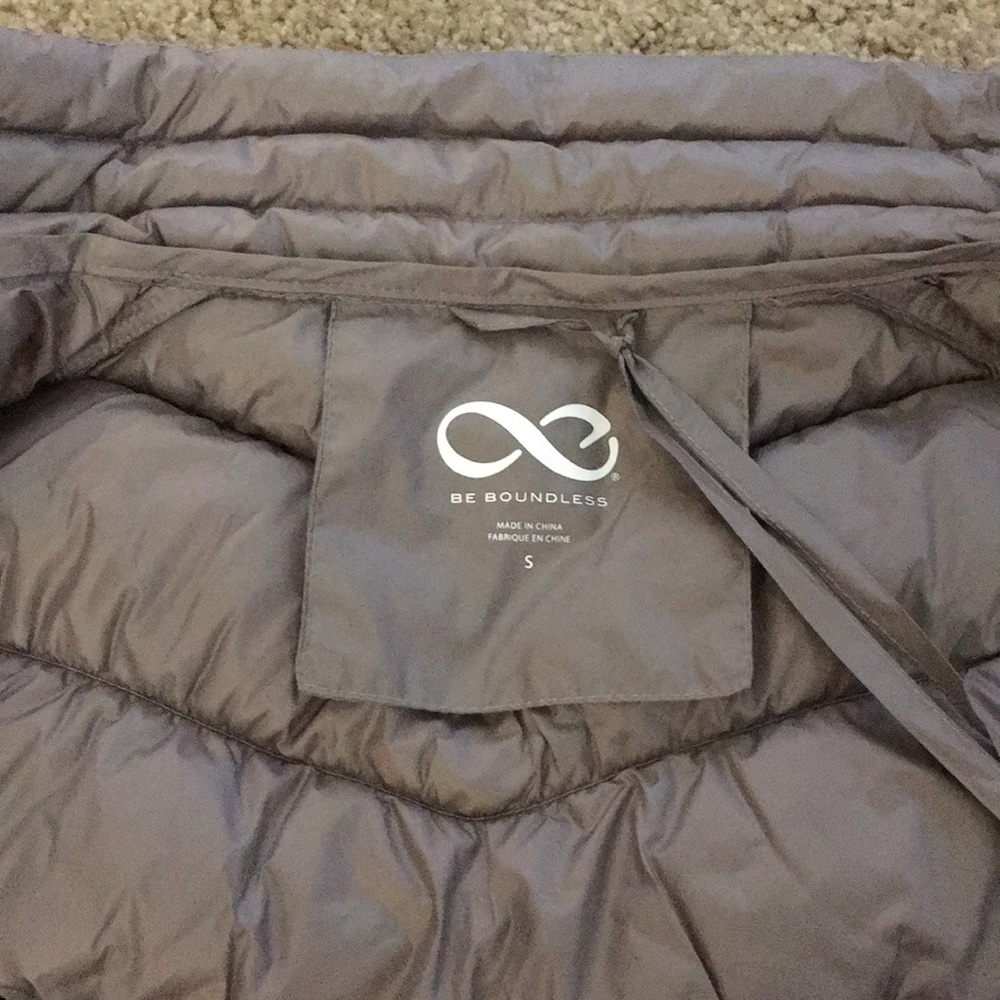 Vest - Picture 2 of 3